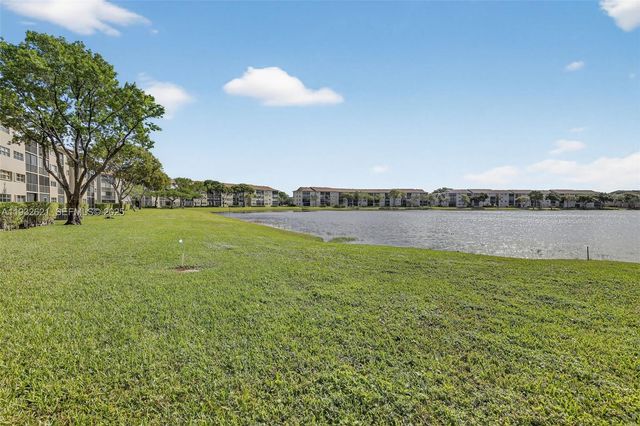 13800 SW 5th Ct 204M, Pembroke Pines, FL 33027