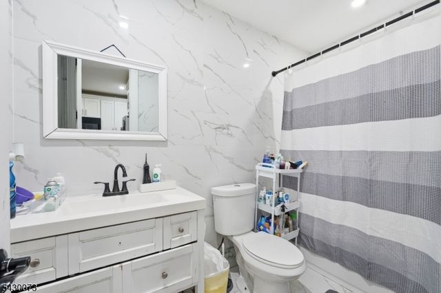 514 42Nd St, Union City, NJ 07087