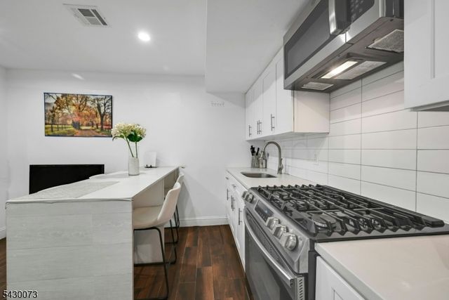 514 42Nd St, Union City, NJ 07087