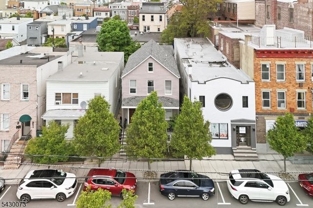 514 42Nd St, Union City, NJ 07087