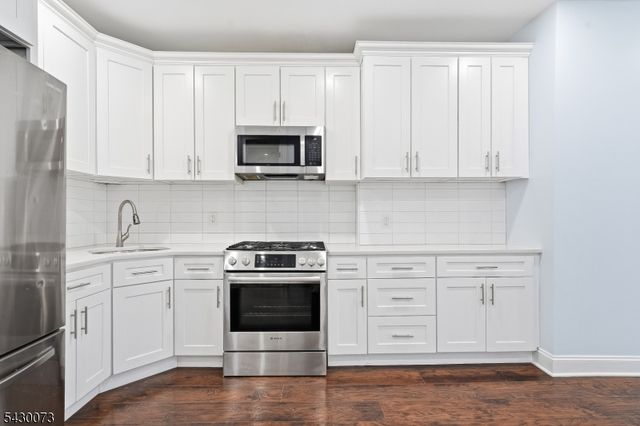 514 42Nd St, Union City, NJ 07087