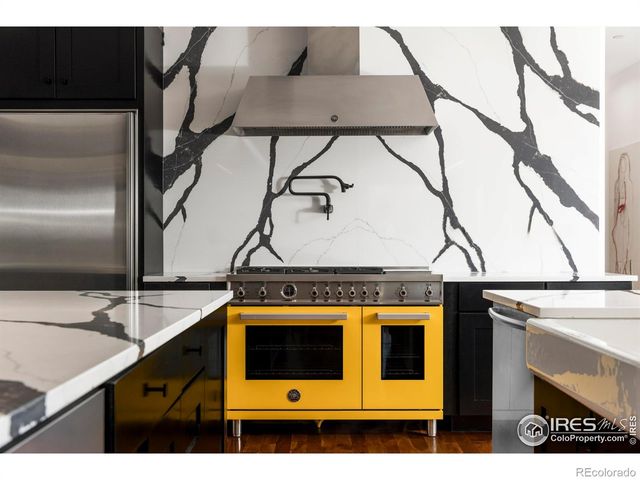 8906 Little Raven Trail, Niwot, CO 80503