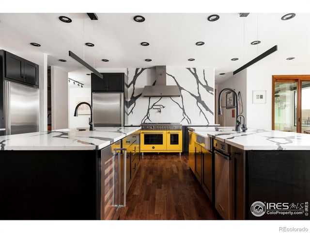 8906 Little Raven Trail, Niwot, CO 80503