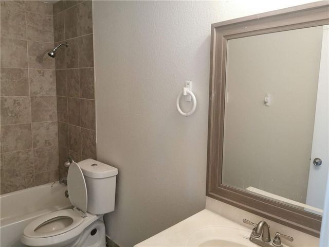 3207 Barksdale DR, Austin, TX 78725