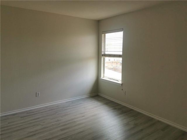 3207 Barksdale DR, Austin, TX 78725