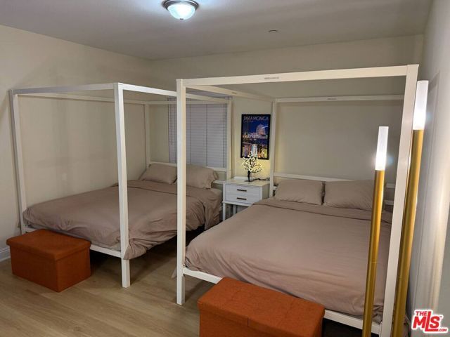 1147 S Kenmore Avenue, Los Angeles, CA 90006