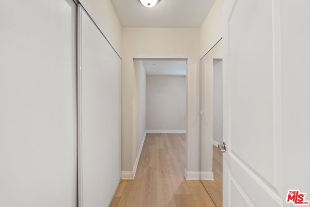 1147 S Kenmore Avenue, Los Angeles, CA 90006