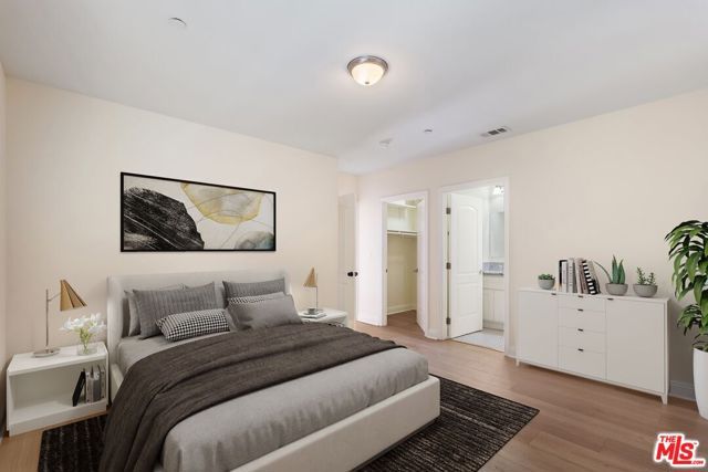 1147 S Kenmore Avenue, Los Angeles, CA 90006