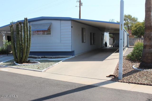 303 S Recker Road 8, Mesa, AZ 85206