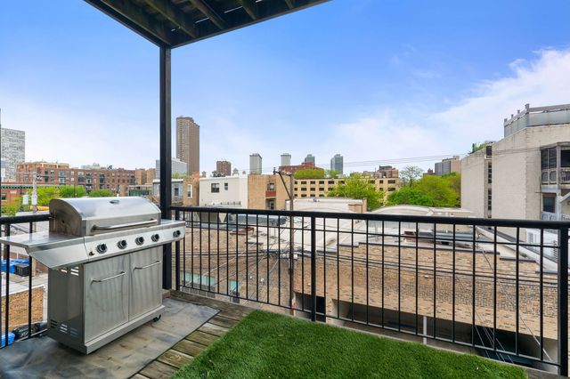 3535 N Reta Avenue 3, Chicago, IL 60657
