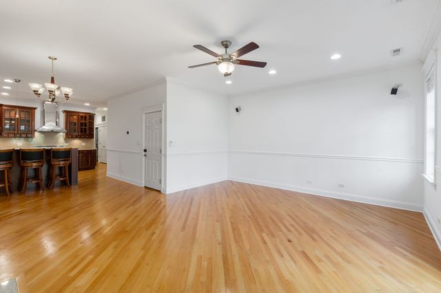 3535 N Reta Avenue 3, Chicago, IL 60657