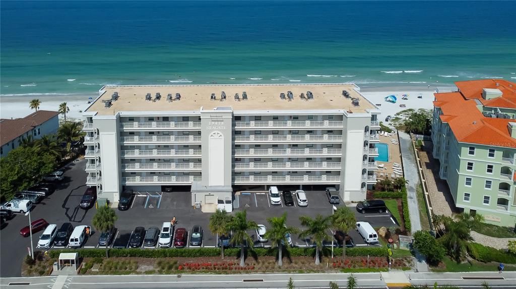 Image 1 of property listing at 19418 GULF BOULEVARD 407, Indian Shores, FL 33785