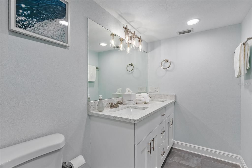 Image 14 of property listing at 19418 GULF BOULEVARD 407, Indian Shores, FL 33785