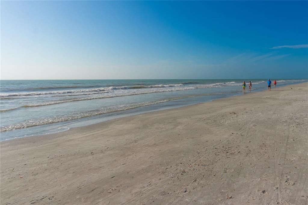 Image 15 of property listing at 19418 GULF BOULEVARD 407, Indian Shores, FL 33785