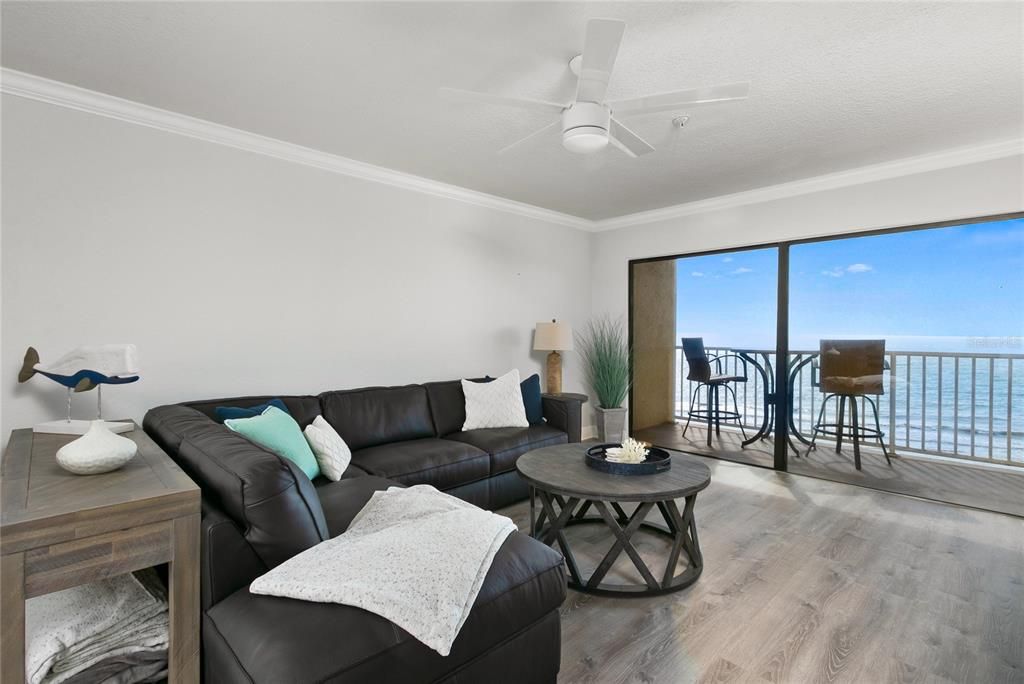 Image 2 of property listing at 19418 GULF BOULEVARD 407, Indian Shores, FL 33785