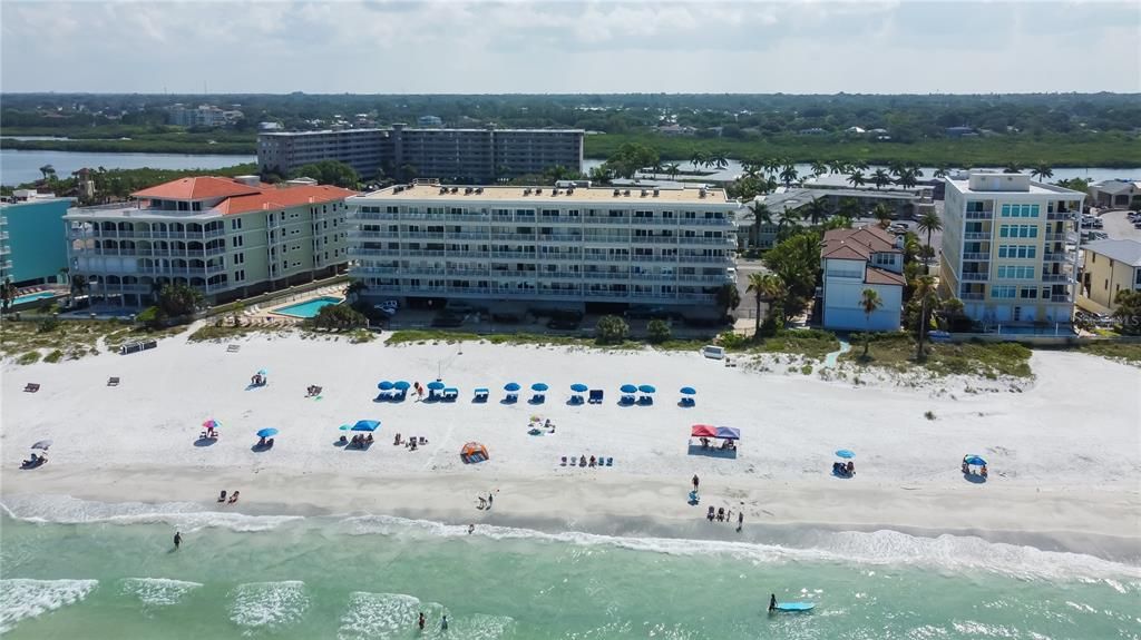 Image 35 of property listing at 19418 GULF BOULEVARD 407, Indian Shores, FL 33785