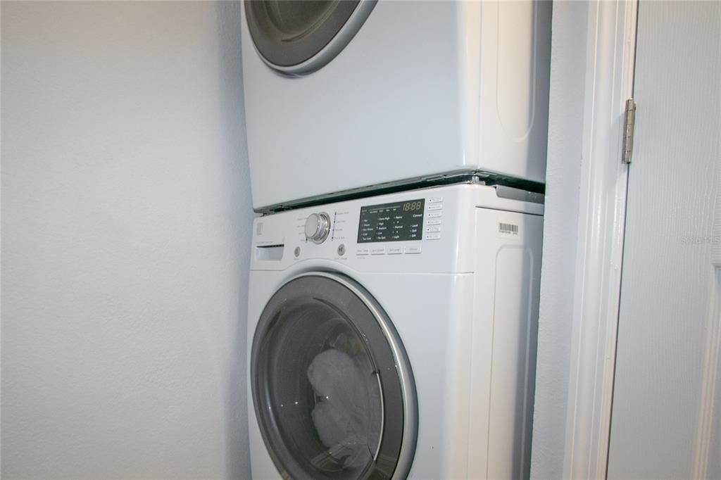 Image 38 of property listing at 19418 GULF BOULEVARD 407, Indian Shores, FL 33785