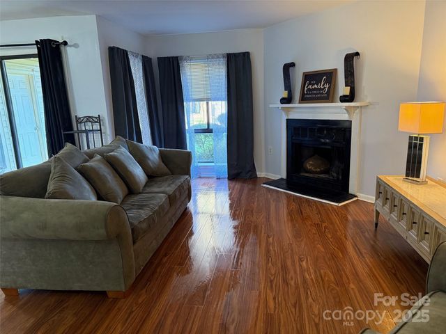 4823 Spring Lake Drive A, Charlotte, NC 28212