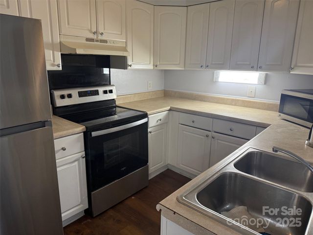 4823 Spring Lake Drive A, Charlotte, NC 28212