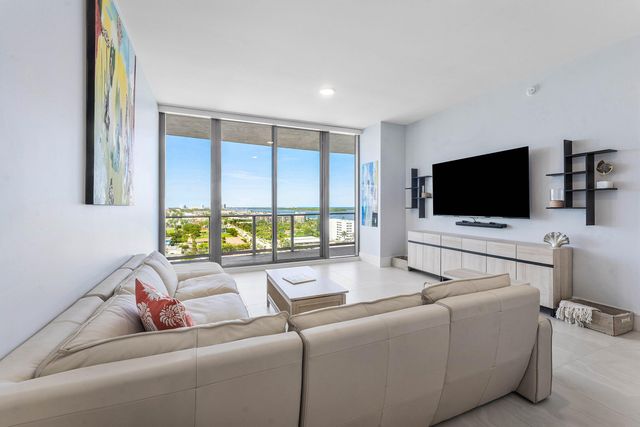 220 Lake Shore Drive 1209, Lake Park, FL 33403