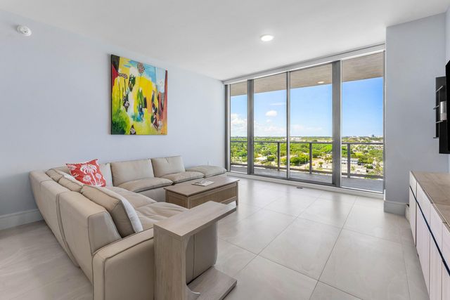 220 Lake Shore Drive 1209, Lake Park, FL 33403
