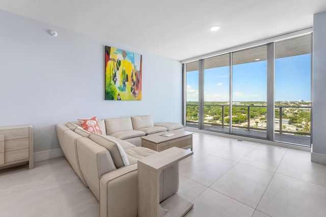220 Lake Shore Drive 1209, Lake Park, FL 33403