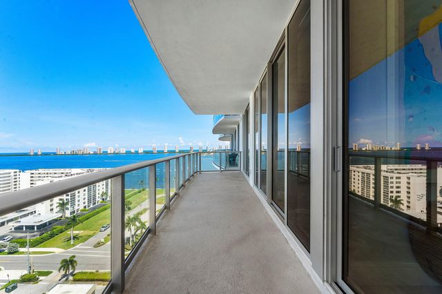 220 Lake Shore Drive 1209, Lake Park, FL 33403