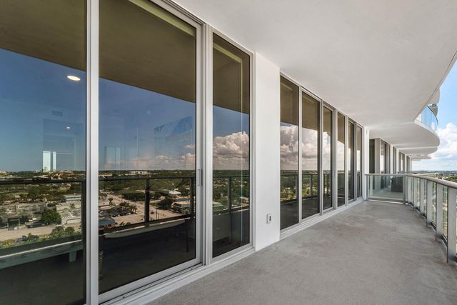 220 Lake Shore Drive 1209, Lake Park, FL 33403