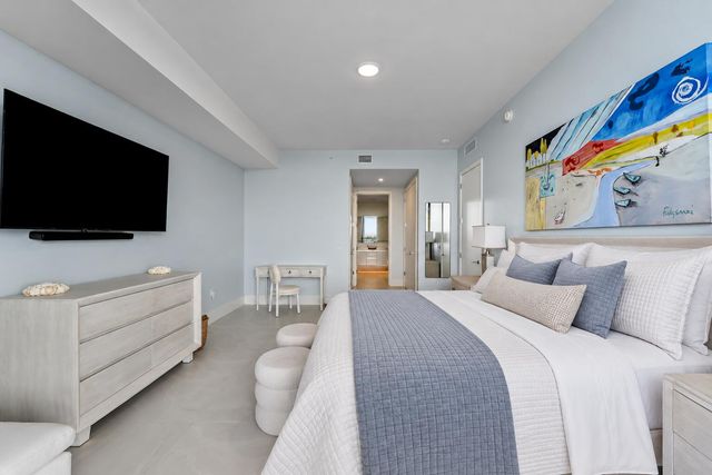 220 Lake Shore Drive 1209, Lake Park, FL 33403