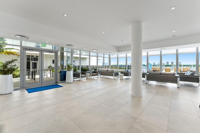 220 Lake Shore Drive 1209, Lake Park, FL 33403