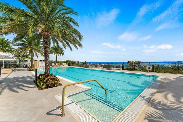 220 Lake Shore Drive 1209, Lake Park, FL 33403