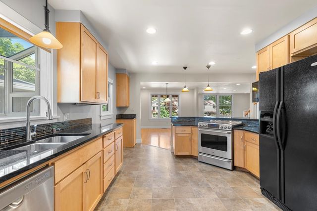 107 W 18TH Ave, Spokane, WA 99203