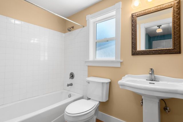 107 W 18TH Ave, Spokane, WA 99203