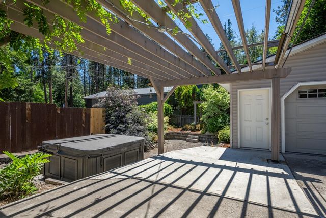 107 W 18TH Ave, Spokane, WA 99203