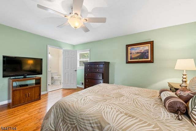 211 Park Ave, Emerson Boro, NJ 07630