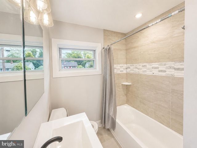 228 POMONA AVE, Glassboro, NJ 08028