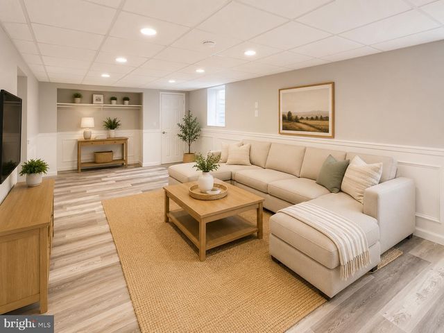 228 POMONA AVE, Glassboro, NJ 08028