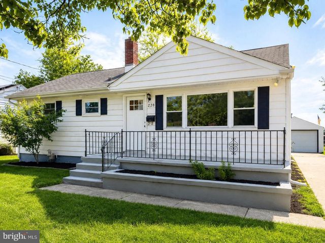 228 POMONA AVE, Glassboro, NJ 08028