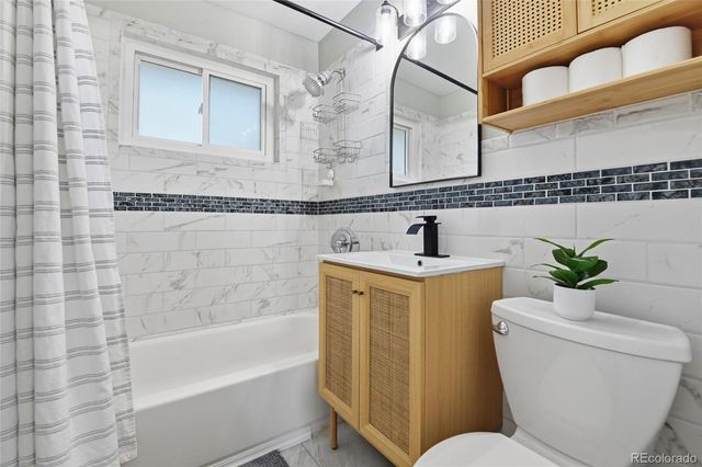 3730 S Huron Street, Englewood, CO 80110