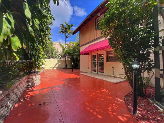 1890 Brickell Ave 6, Miami, FL 33129