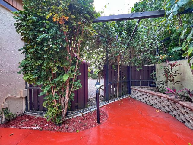 1890 Brickell Ave 6, Miami, FL 33129