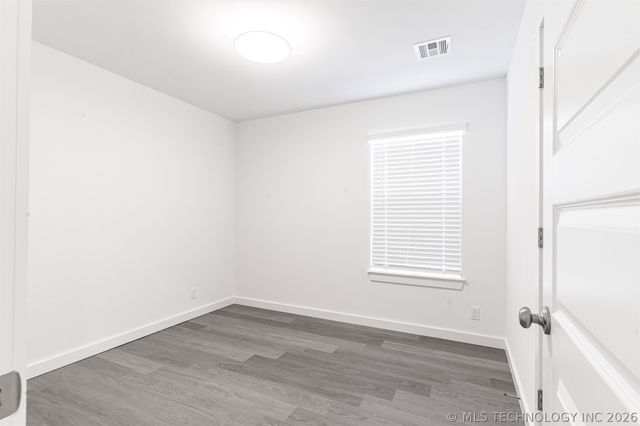 15027 S Poplar Place, Glenpool, OK 74033