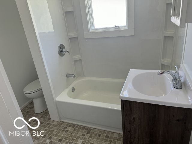 408 W Kickapoo Street, Hartford City, IN 47348