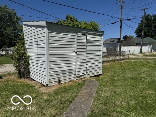 408 W Kickapoo Street, Hartford City, IN 47348