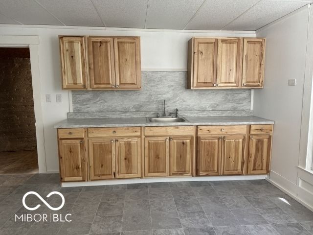 408 W Kickapoo Street, Hartford City, IN 47348