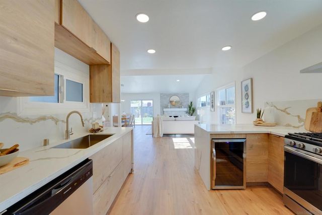 2653 Lange Avenue, San Diego, CA 92122