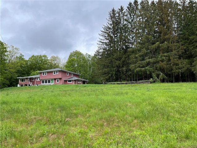 1302 Swart Road, Middletown, NY 12455