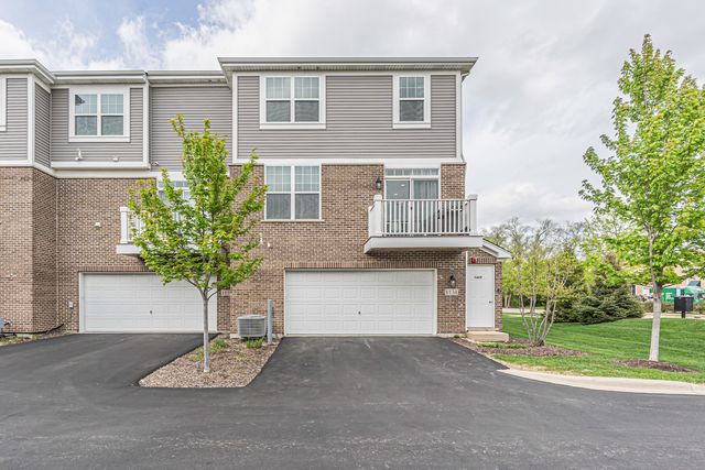 1134 E BAUER Road, Naperville, IL 60563