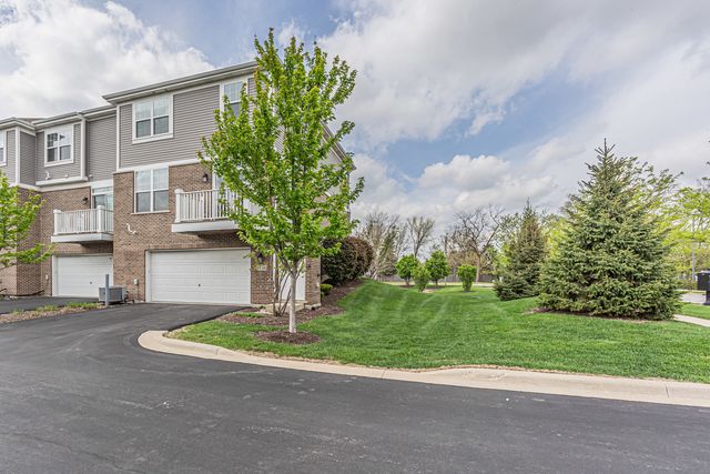 1134 E BAUER Road, Naperville, IL 60563