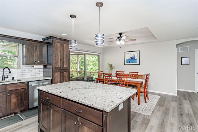 1326 Summerfield Drive, Jefferson City, MO 65109